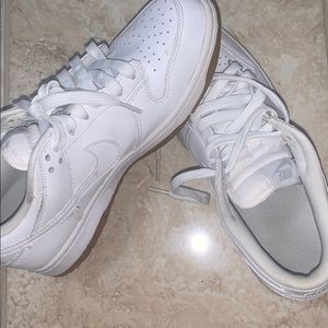 Nike low dunks gum drop bottom women